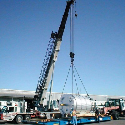 高效協(xié)作，精準(zhǔn)施工 移動式廠房設(shè)備吊裝與計(jì)算機(jī)網(wǎng)絡(luò)工程施工一體化服務(wù)——江蘇吉星專業(yè)解決方案